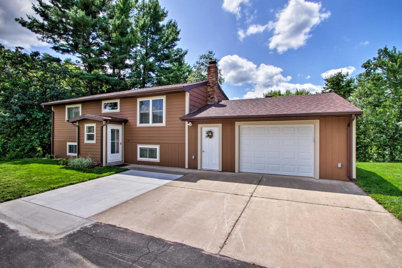 Riversong Waterfront La Crosse Home With Dock المظهر الخارجي الصورة